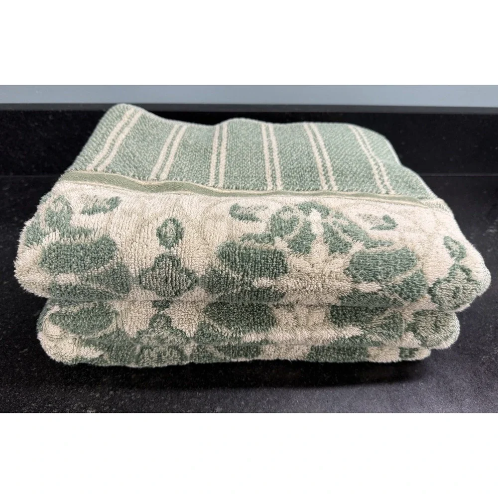 Fieldcrest Vintage Bath Towels Set of 2 Green White Damask 27x46 Cotton USA
